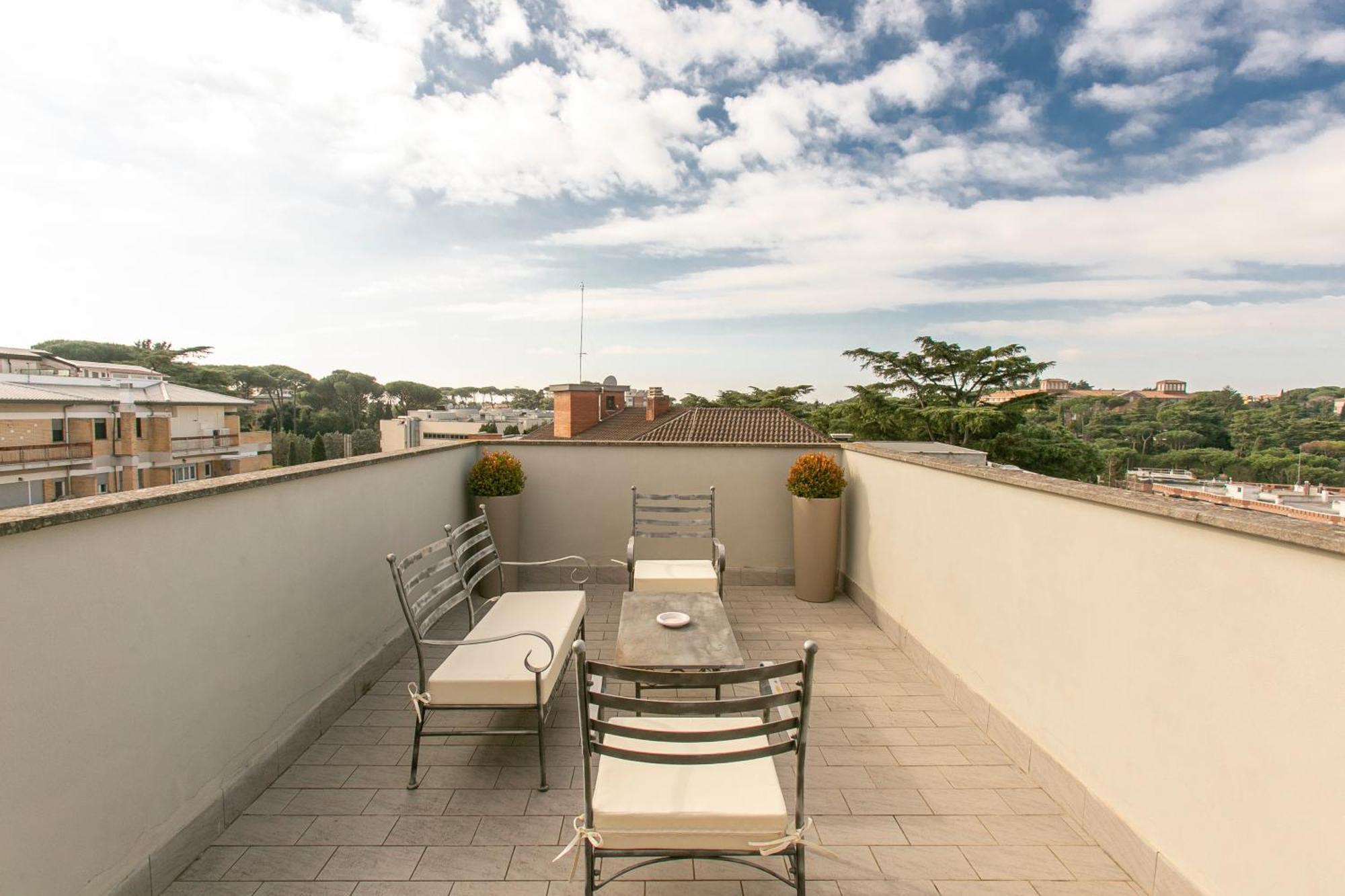 Terrazza San Pietro Vicino Metro A *